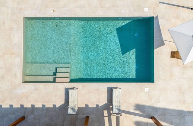 Stunning private villa with A/C, hot tub, private pool, WIFI, terrace and panoramic view