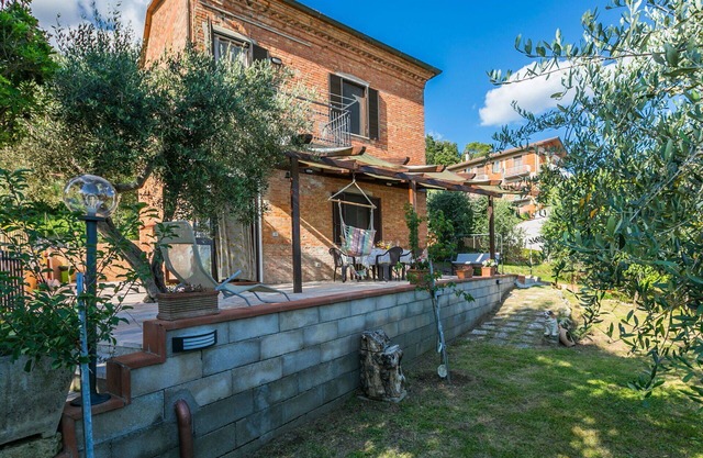 Stunning private villa for 7 people with A/C, WIFI, terrace, pets allowed and panoramic view