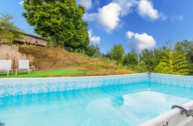 Stunning private villa with WIFI, private pool, TV, patio, pets allowed and panoramic view