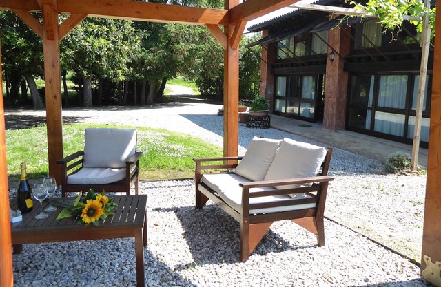 Stunning private villa for 6 people with WIFI, TV, patio and pets allowed