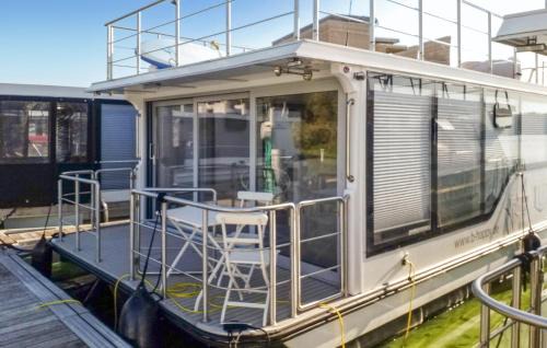 Stunning Ship In Havelsee Ot Kützkow