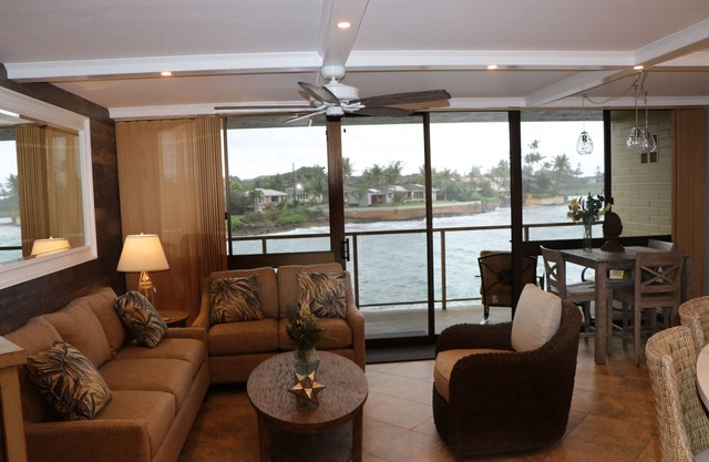 Stunning Updated Oceanfront Condo with AC!