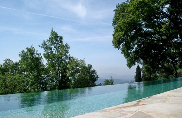 Stunning view of the Mediterranean Sea, 20m infinity pool, separate pool house
