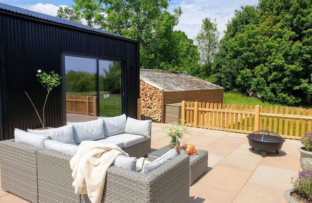 Stunning villa for 4 guests with WIFI, TV and terrace