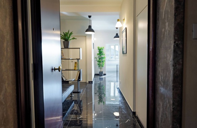 Style 134 Bright modern apartment In the pedestrian area (Metro An at 50m).