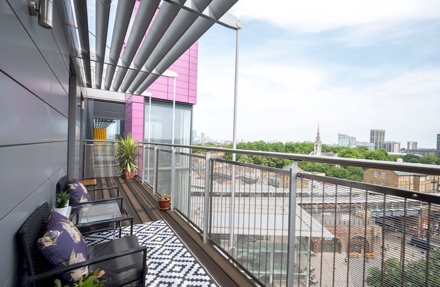 Style & comfort in heart of SE8 Deptford London | Pass the Keys