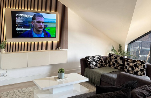 Stylish 1 bed apartment - Sleeps 4 & Free Parking