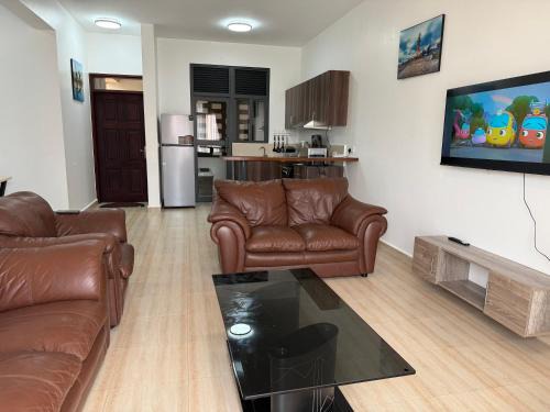 Stylish 3-Bedroom Apartment at Pearl Marina