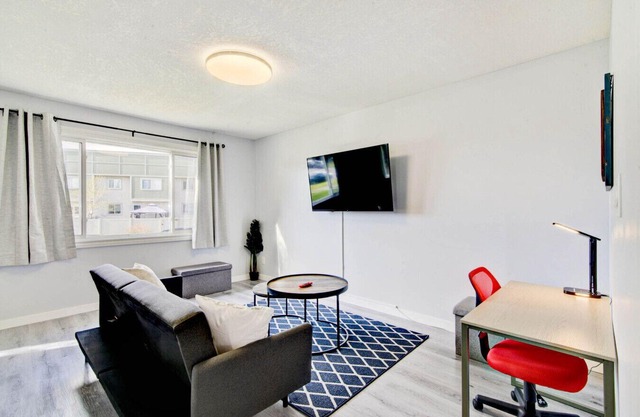 Stylish 4BR | Perfect for Groups