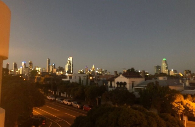 Stylish Albert Park gem close to MSAC, city, cafes