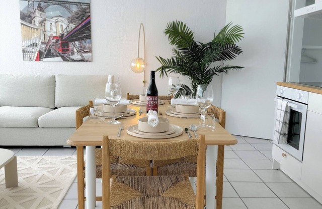 Stylish and Modern 2-Room Apartment in Wuppertal City Center