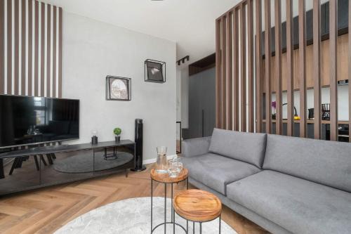 Stylish Apartment with Air Condtioning Łódź by Renters Prestige