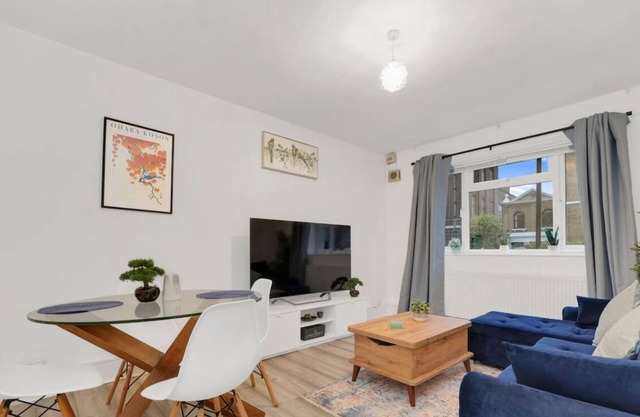 Stylish Apt w Kingsize Bed near Arsenal FC Stadium