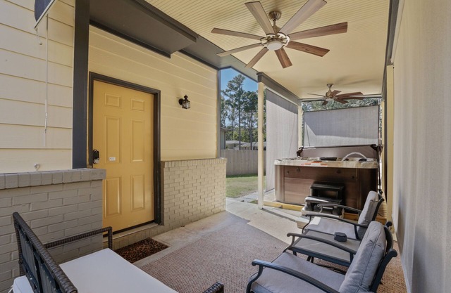 Stylish Cozy Tiny Home + Private Hot tub Covered Pationn10 min from downtown ATL