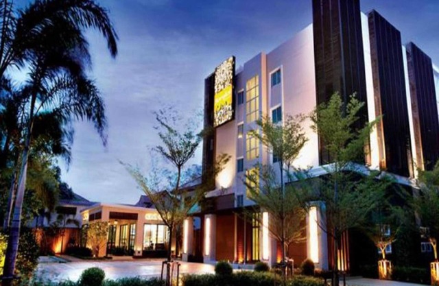 Stylish Deluxe DBL | Peaceful Bangkok Escape