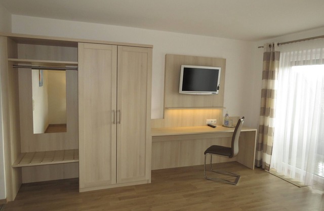 Stylish double room (24m2) with balcony