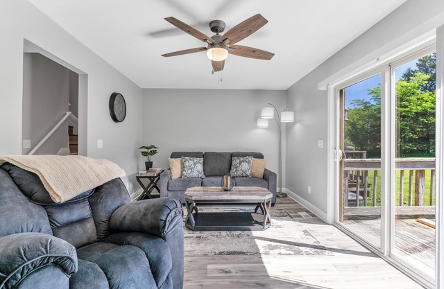 Stylish Groveland 2BR/2.5 Bath Townhome- Unit 6643