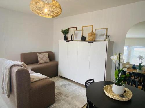 Stylish one bedroom apartment close to the beach