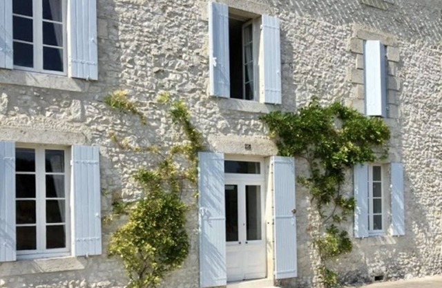 Stylish self-contained gite within lovely village house