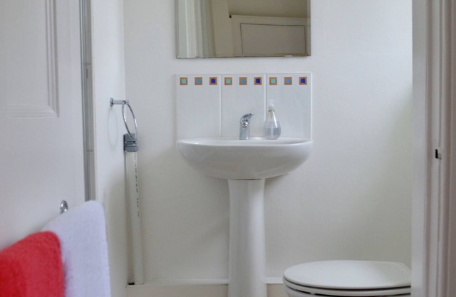 Stylish Two Bed, Bruntsfield Apartment, Edinburgh