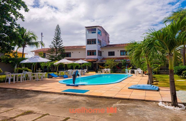 Suíte em Itapuã com piscina e perto da praia