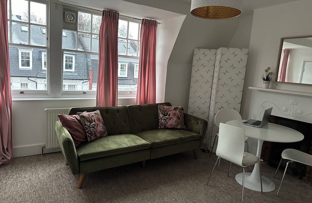 Suite 5,Belsize Park