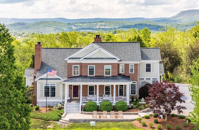 Summer House a Luxury Country Retreat