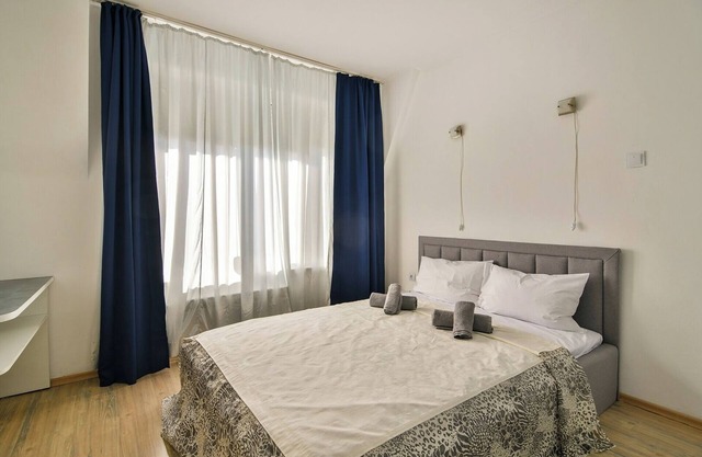 Sun and Soul Central Apartment