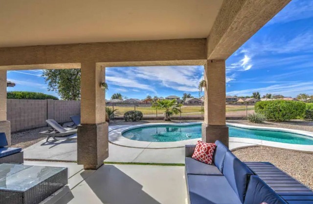 Sun, Swim, Golf, Eat Repeat!