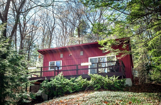 Sunapee Region, Waterfront Cabin on Lake Todd, family-friendly
