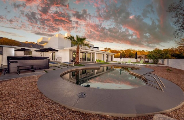Suncrest Compound (Mike Morgan)