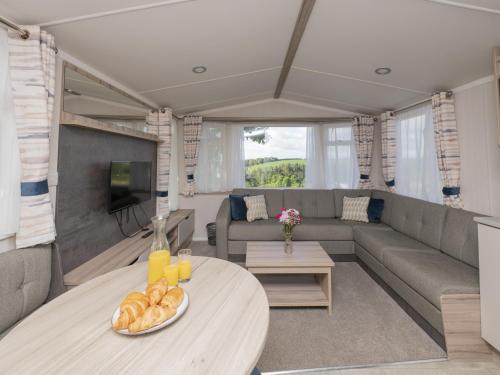 Suncrest Plus Caravan