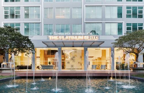 Sunday Platinum Suites