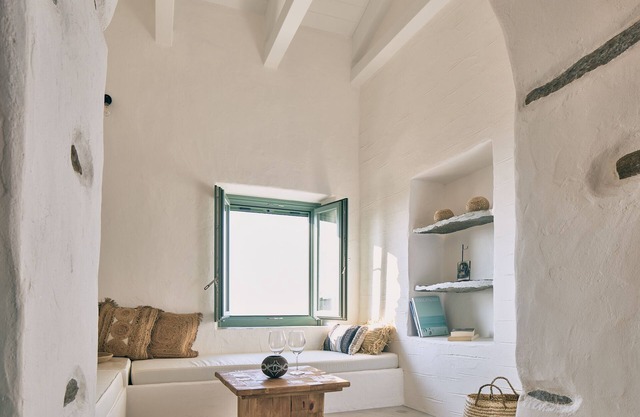 Sunemos - fully renovated minimalistic stone house