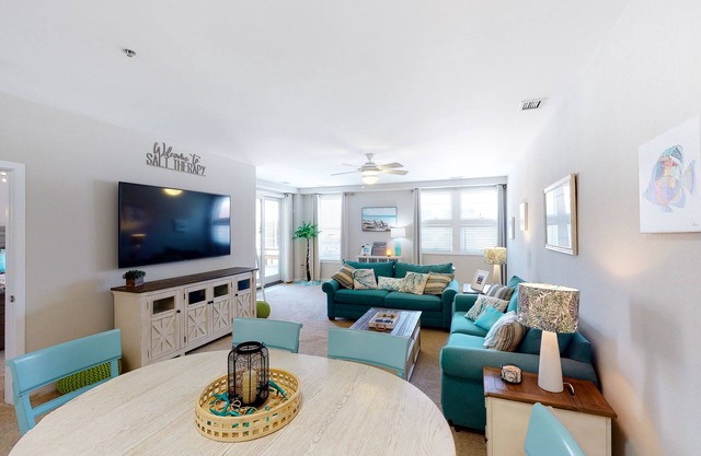 Sunny beach condo with washer/dryer, pool/hot tub & gym