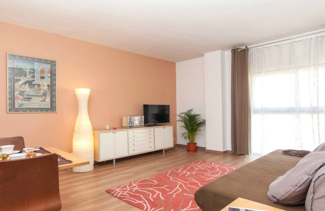 Sunny Bright Cozy Apartment ,Centric-Sagrada Familia-1