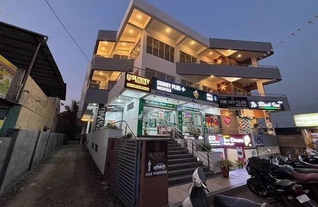 Sunny Executive Satara