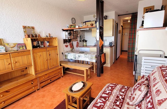 Sunny Studio for 5 in Saint-Michel-de-Chaillol, Near Skiing & Hiking