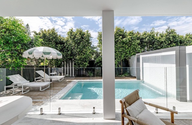 'Sunny' ~ Luxury in Paradise, Sunrise Beach, Noosa