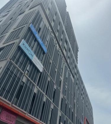 Sunny Seaview@Icon Residence