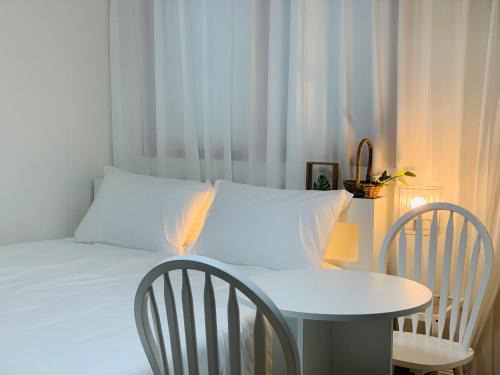 Sunny Sweet Home Hongdae