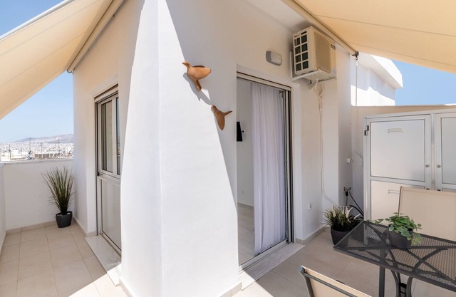 Sunny Topfloor Studio with amazing City-View