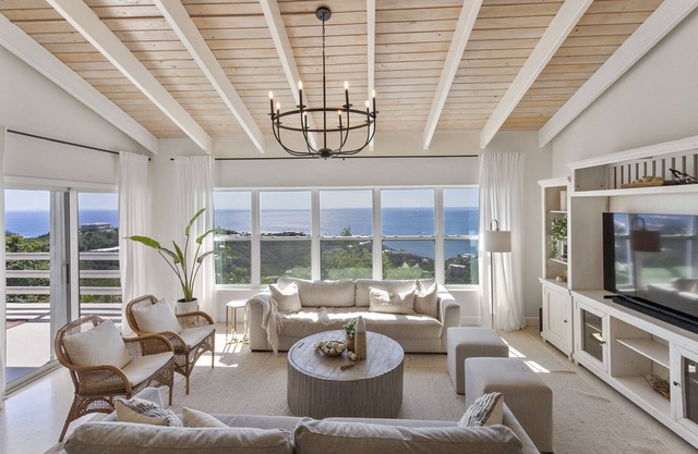 Sunset Terrace – Epic Views, Pool & Family Fun!