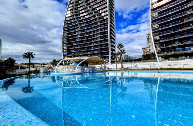 SUNSET WAVES LUXURY apartment