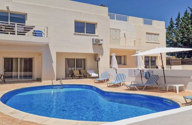 Sunshine Apartment in Pafos