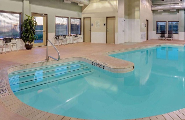 Super 8 by Wyndham Kapuskasing