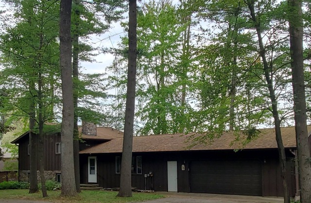 Super-Comfortable House on Super-Clean Sunset Lake