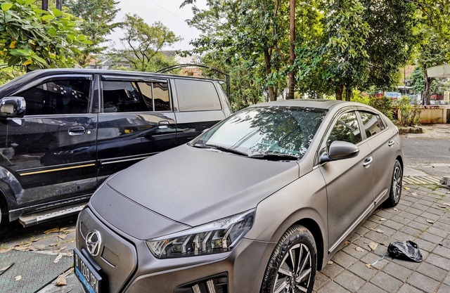 Super OYO Capital O 92633 Spring Hotel Gubeng