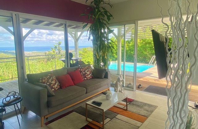 Super panorama, enjoy an "inside-out" experience for an ideal stay.