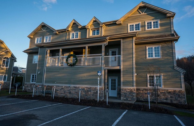 Superb condo ski in/out SKI SAINT SAUVEUR